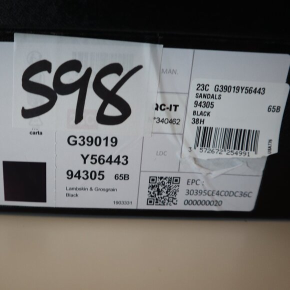 Chanel 23C Black Sandals T-Strap Pearl CC Leather Grosgrain Block Heel Size 8.5 - Picture 14 of 15